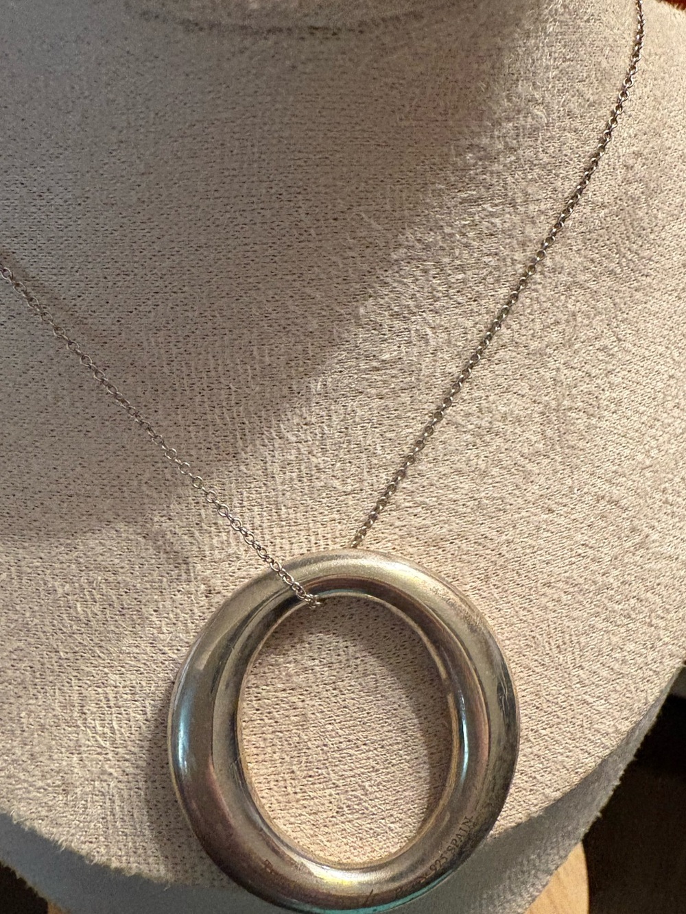 Tiffany & Co. Elsa Peretti Polished Silver Oval Pendant Necklace